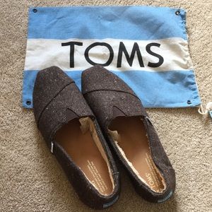 TOMS brown shoes